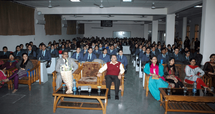 ssTilak Raj Chadha Institute of Management and Technology