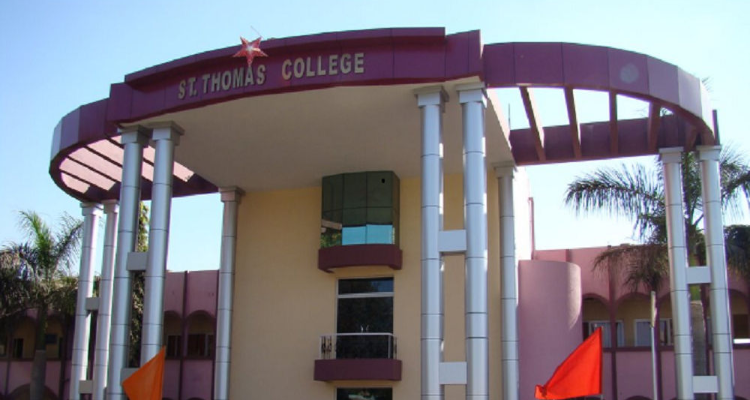 ssST. THOMAS COLLEGE