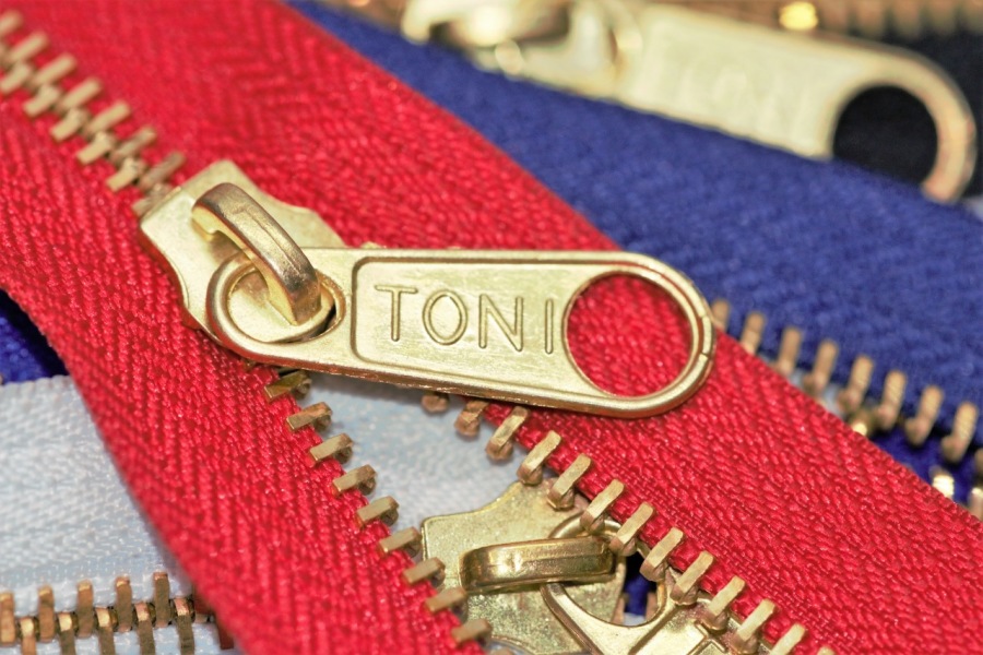 ssToni Zippers - India's largest Manufacturers