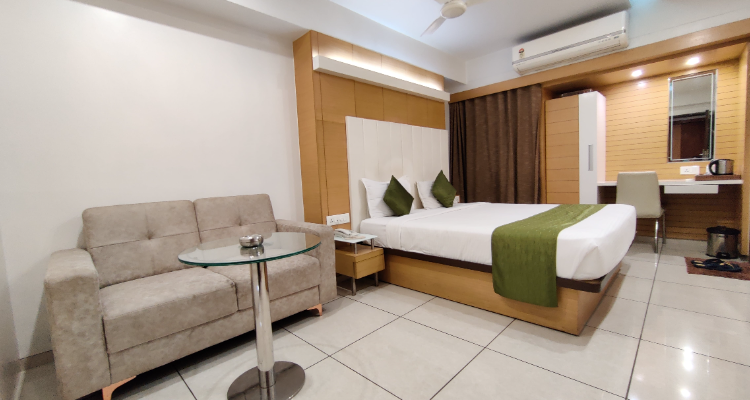 ssHotel Orange International, Surat