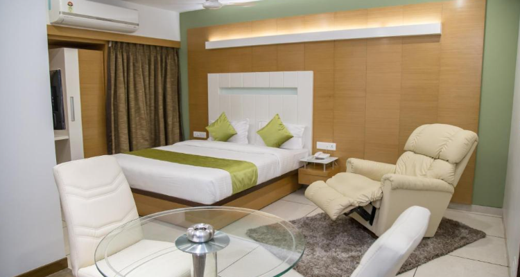 ssHotel Orange International, Surat