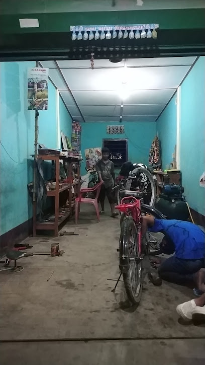 Debajani kakati cycle store - Guwahati