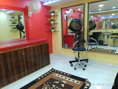 D V S BEAUTY CAFE & COSMETICS ( Female Salon ) - Bilaspur