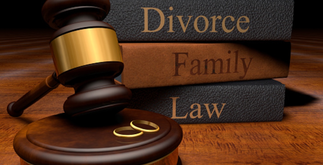 Advocate Amit Malik - Divorce Lawyer in Delhi