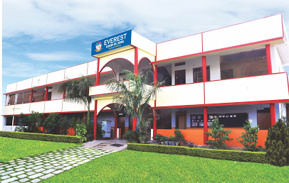 Everest Academy High School , Guna