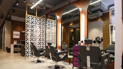 Naturals Unisex Salon - Bilaspur