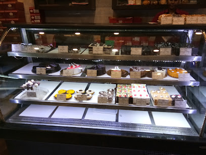 Restock new cakes😍 #bigballjalansricemerlang #cafehopkb #foodiekb  #dessertkb #cafekb #kelantancafe | Instagram