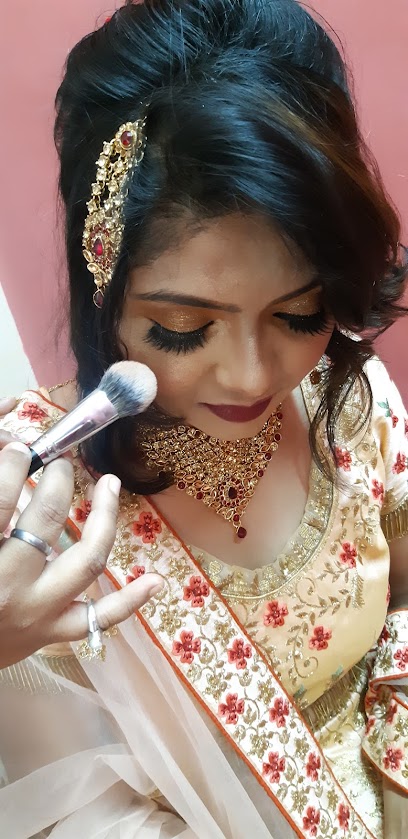 MAKEOVER BY HEENA SHARMA - Bilaspur